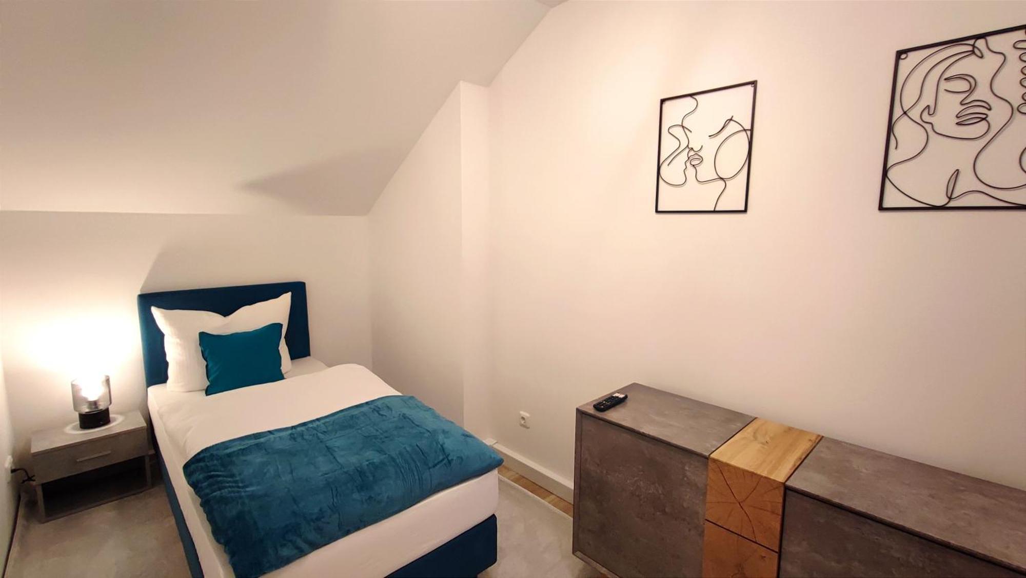 Homely - Urban Oasis Apartment *