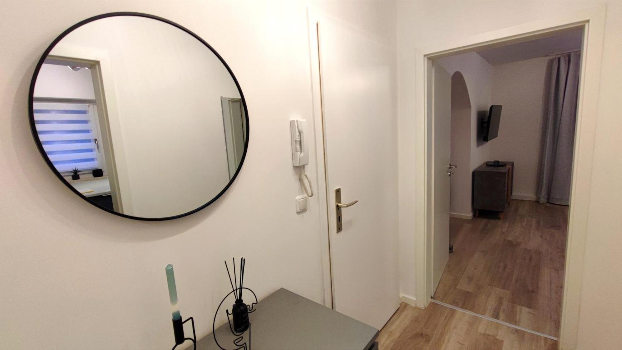 Apartment Homely - Urban Oasis