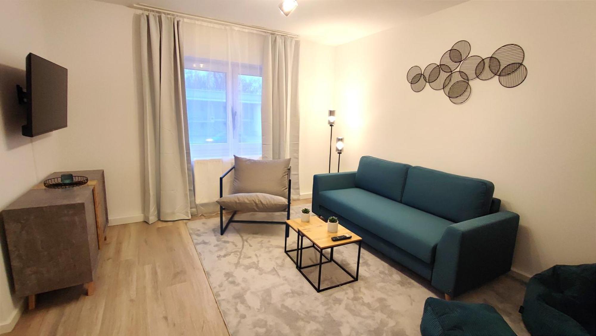 Homely - Urban Oasis Apartment